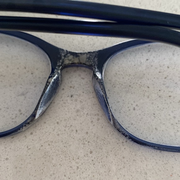 Chanel eyeglass frames - Picture 5 of 7